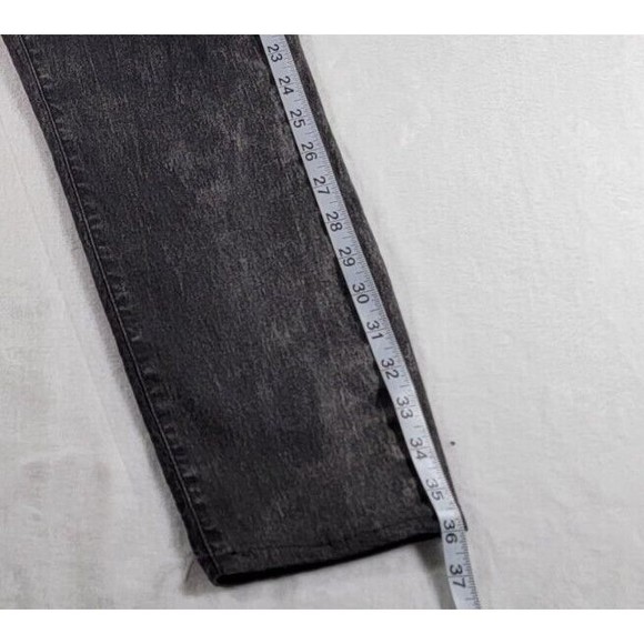 Levi's Signature Jeans Mid-Rise Slim Cuffed Women's Premium Denim Size 4 - Picture 15 of 16